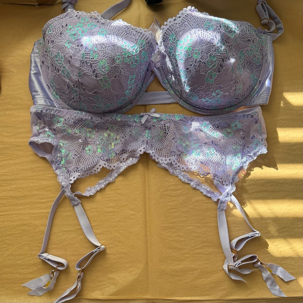 Savage x Fenty Pastel Lavender Purple Sparkly Floral Lace Bra & Garter Belt Set